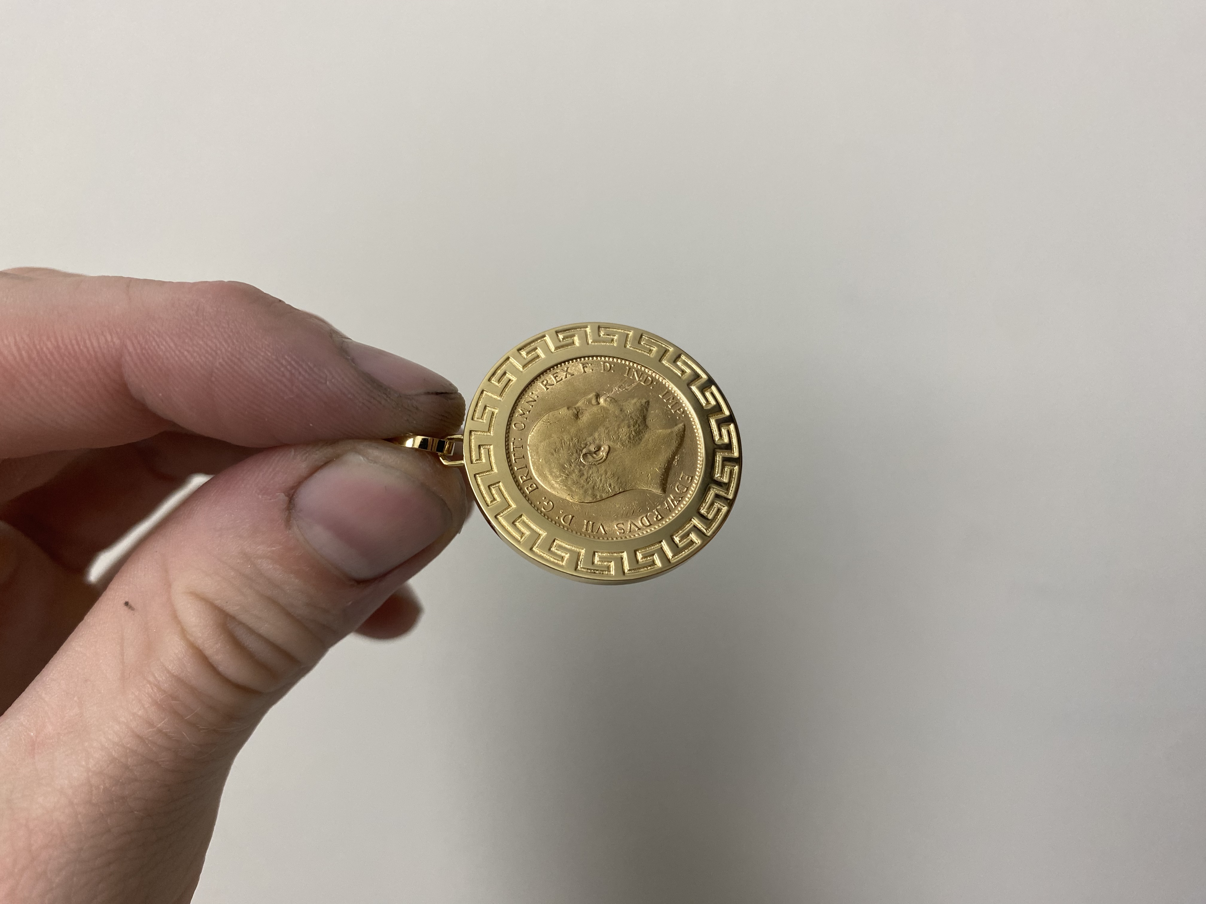 Edward VII gold sovereign coin in Greek key bezel — heirloom jewellery Toronto